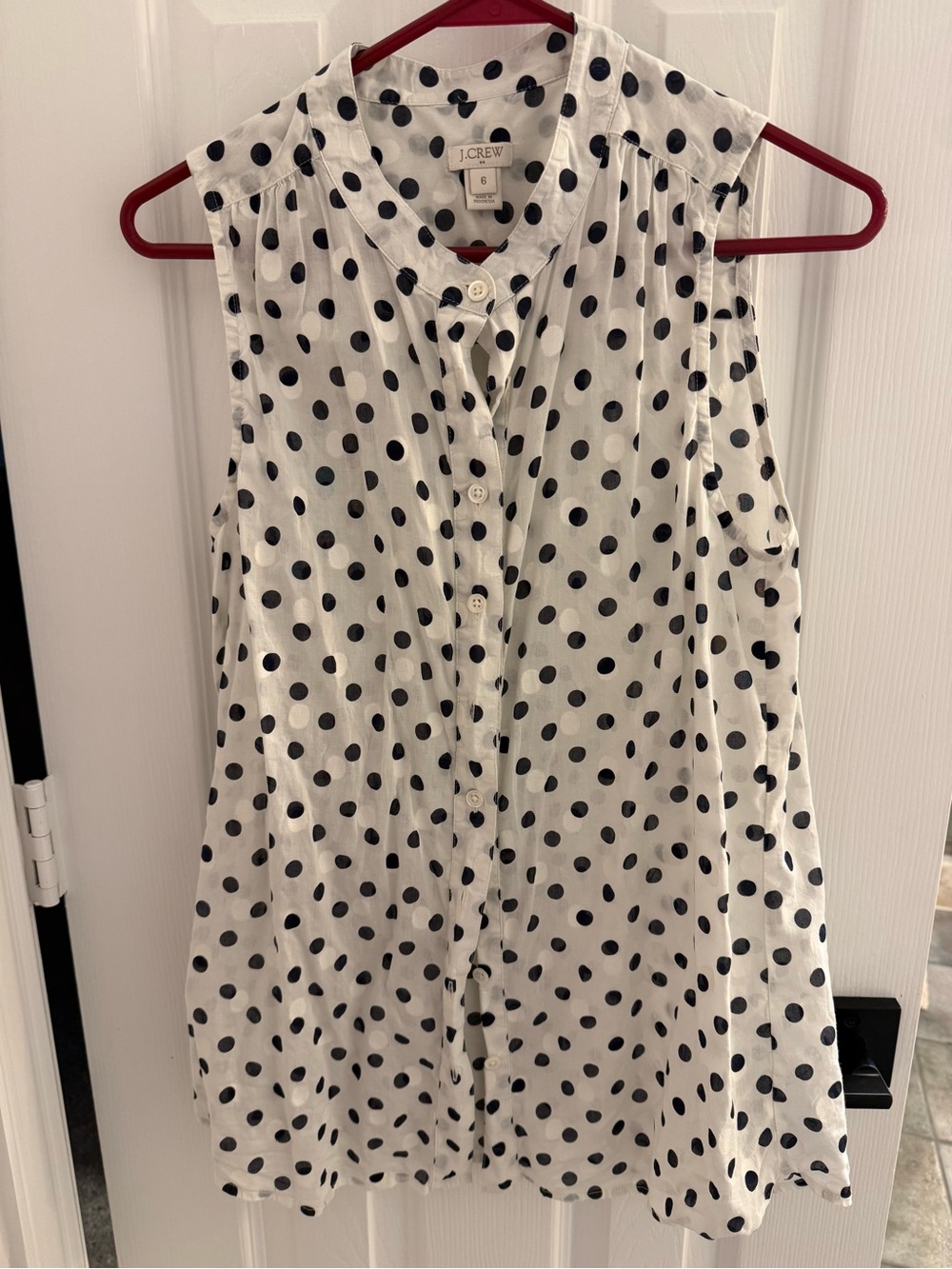 J. Crew White Sleeveless Navy Polka Dot Button-Front Blouse 6 - Picture 2 of 6